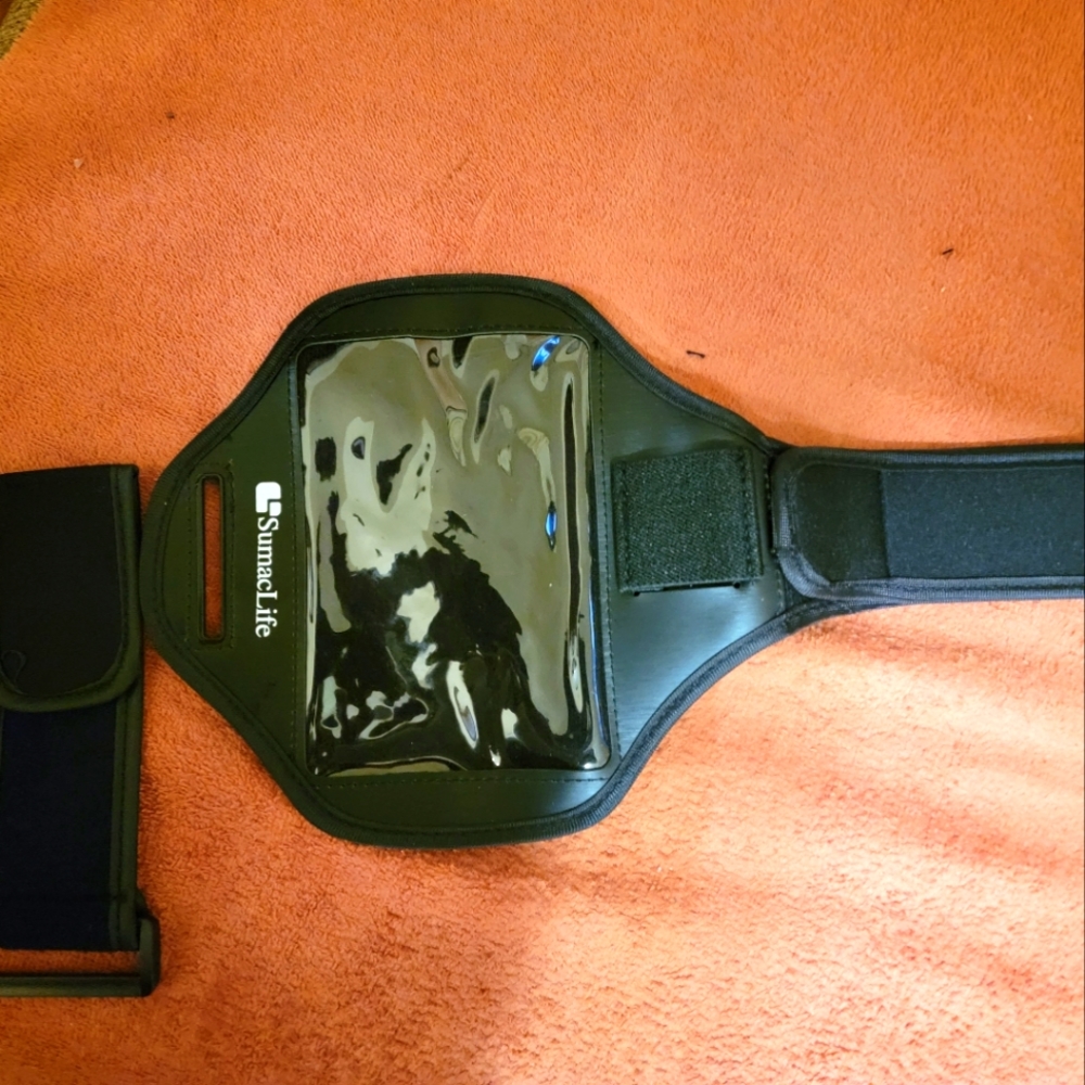 Exercises arm bands for cell phone or iPod.